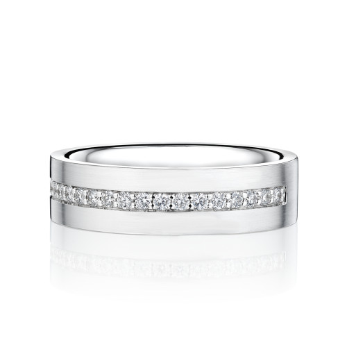 Matte Finished Men's Band with Centered Row of Round Diamonds